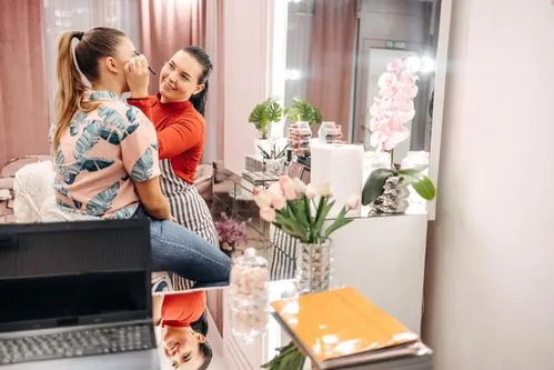 美容美發(fā)師證書怎么報(bào)考 好考嗎 報(bào)考條件有啥